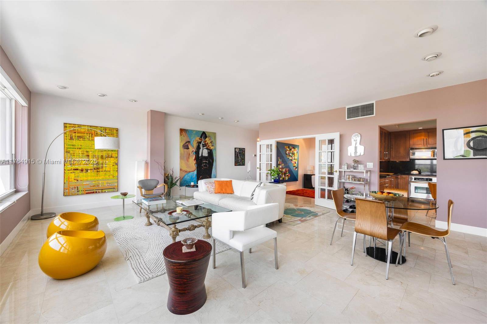 Miami Beach, FL 33140,4925 Collins Ave #8G