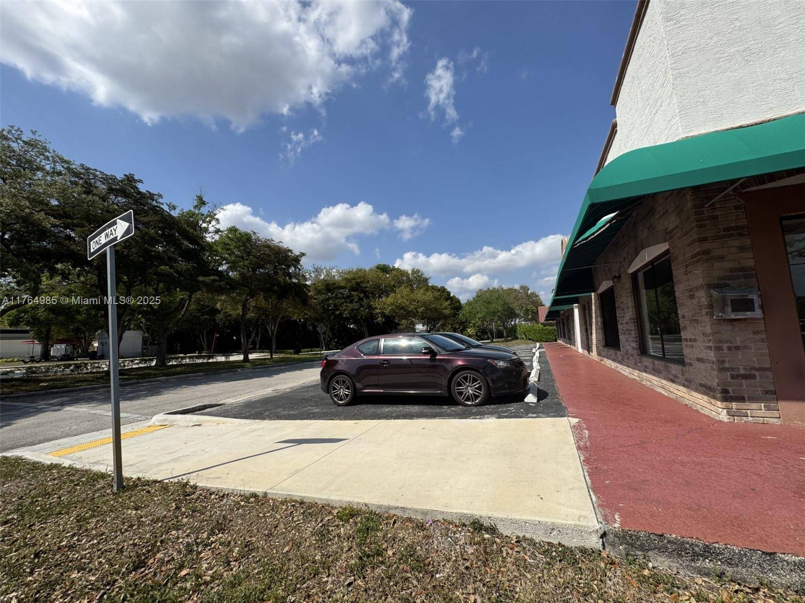 Coral Springs, FL 33065,9891 W Sample Rd