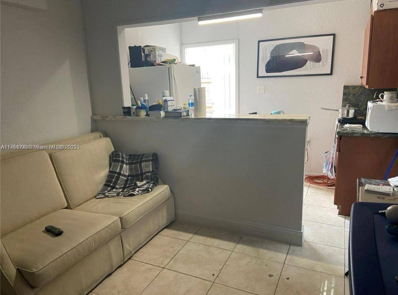 Miami, FL 33168,440 NW 118th St