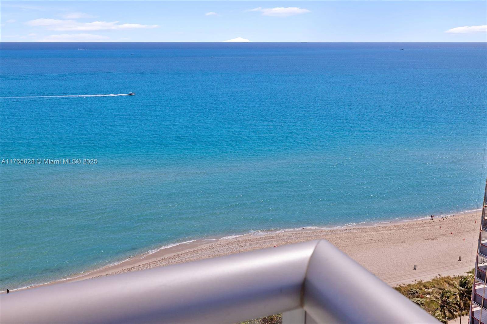 Miami Beach, FL 33141,6799 Collins Ave #LPH05