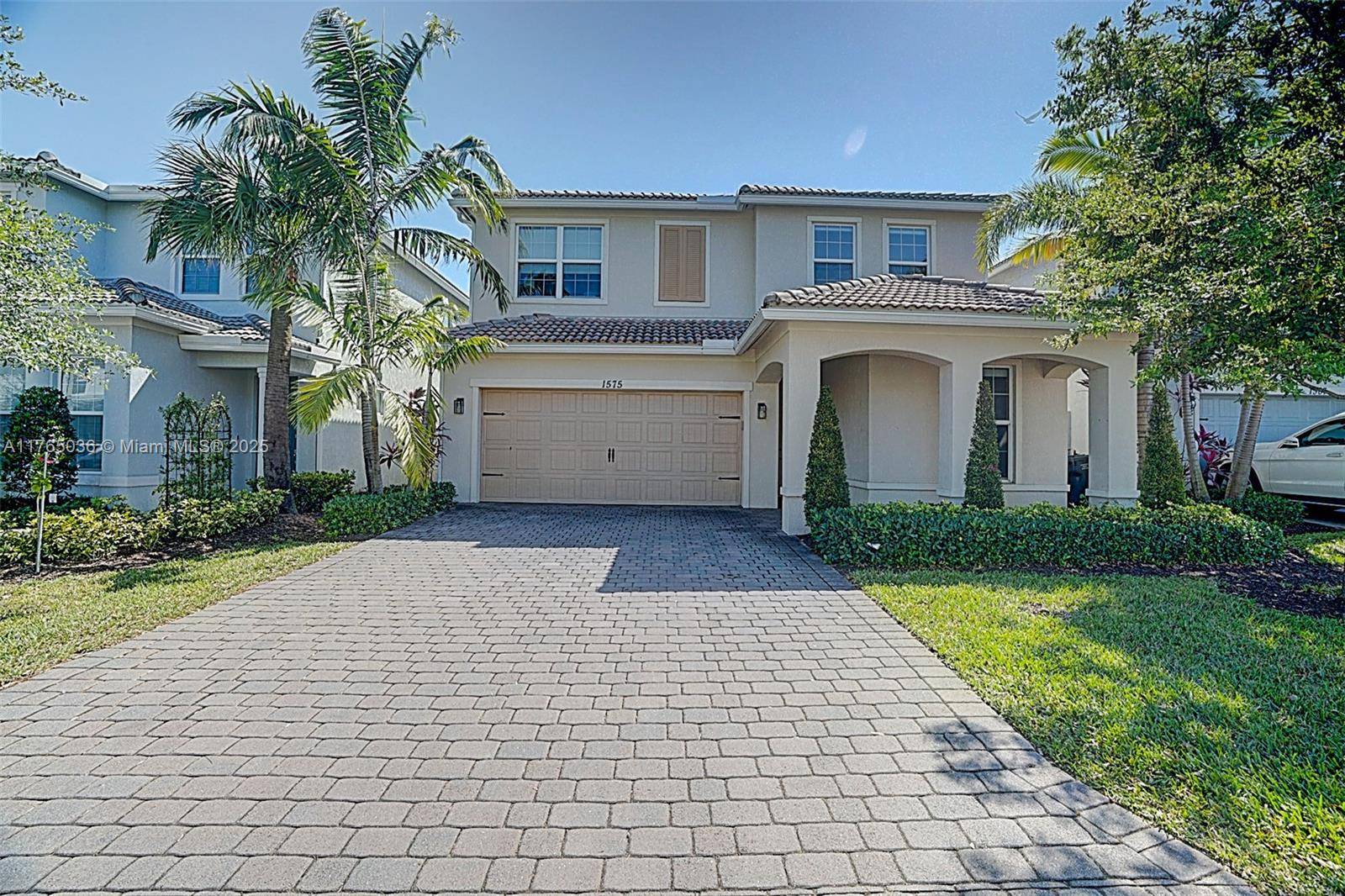 Hollywood, FL 33021,1575 Bursera Ter
