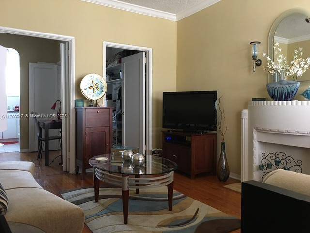 Miami Beach, FL 33139,750 Euclid Ave #8