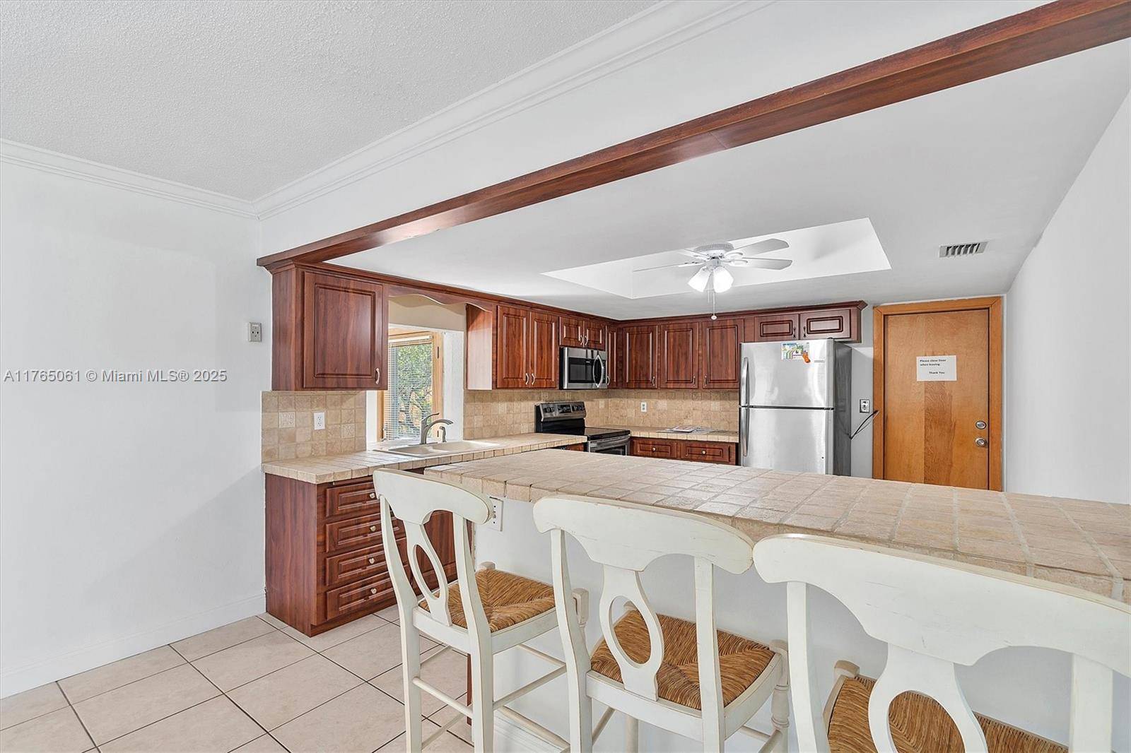 Dania Beach, FL 33004,825 NW 8th Ave