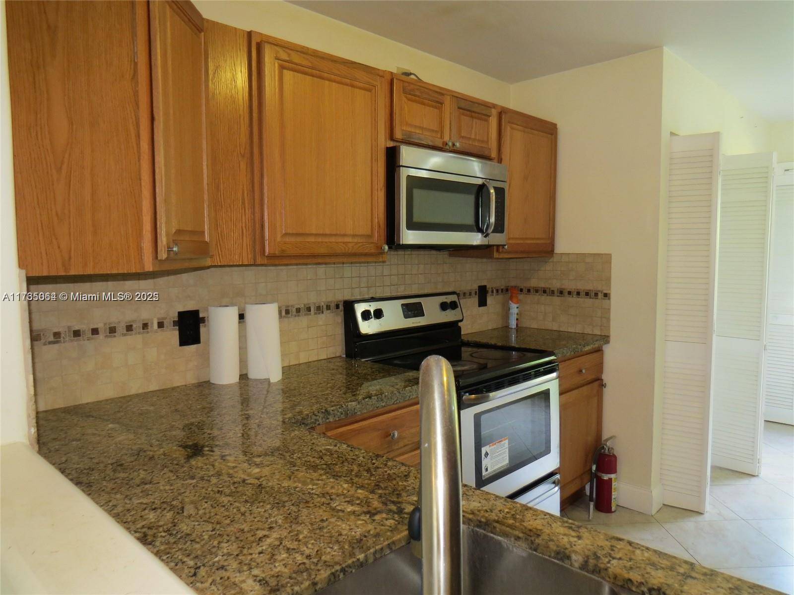 Sunrise, FL 33326,216 Lakeside Cir