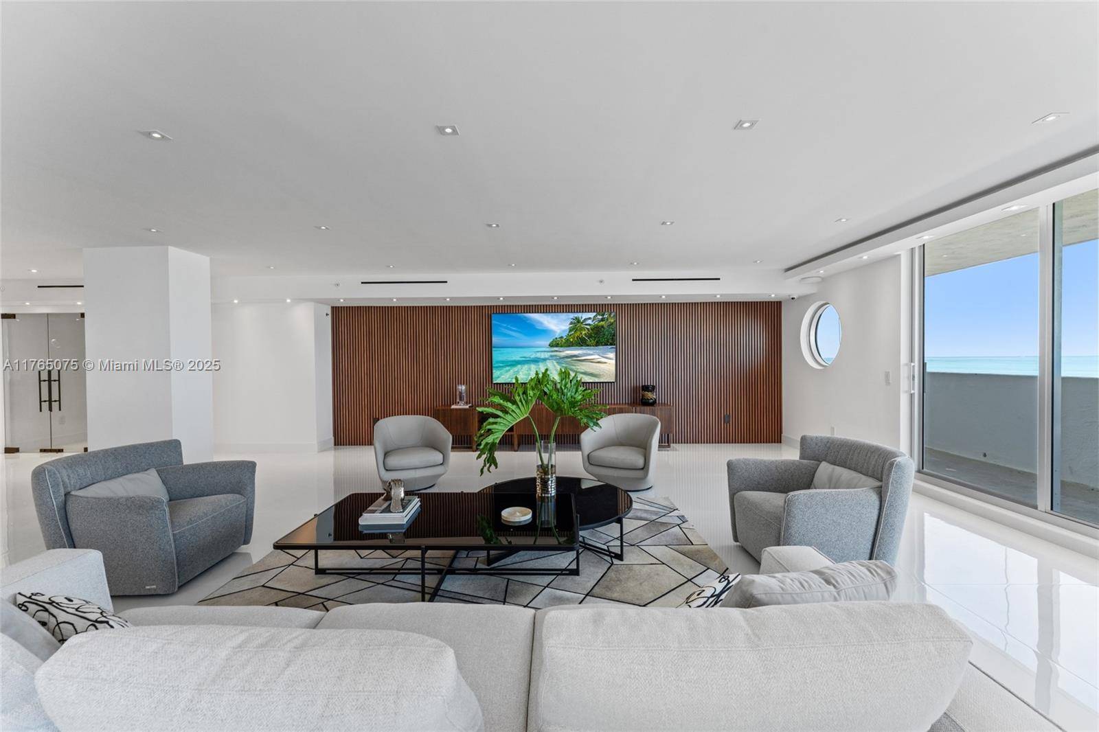 Miami Beach, FL 33140,5801 Collins Ave #600