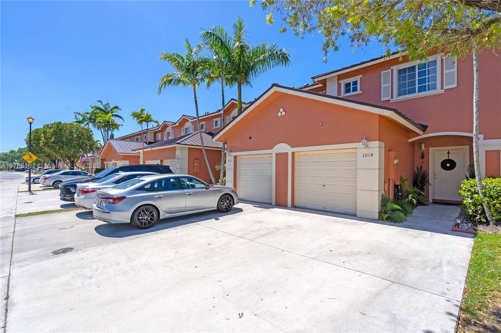 Pembroke Pines, FL 33024,1014 NW 100th Ave #7