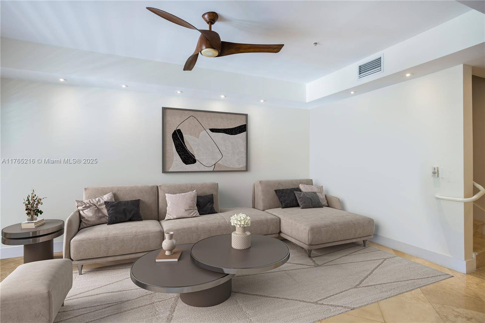Miami Beach, FL 33139,1415 Sunset Harbour #203