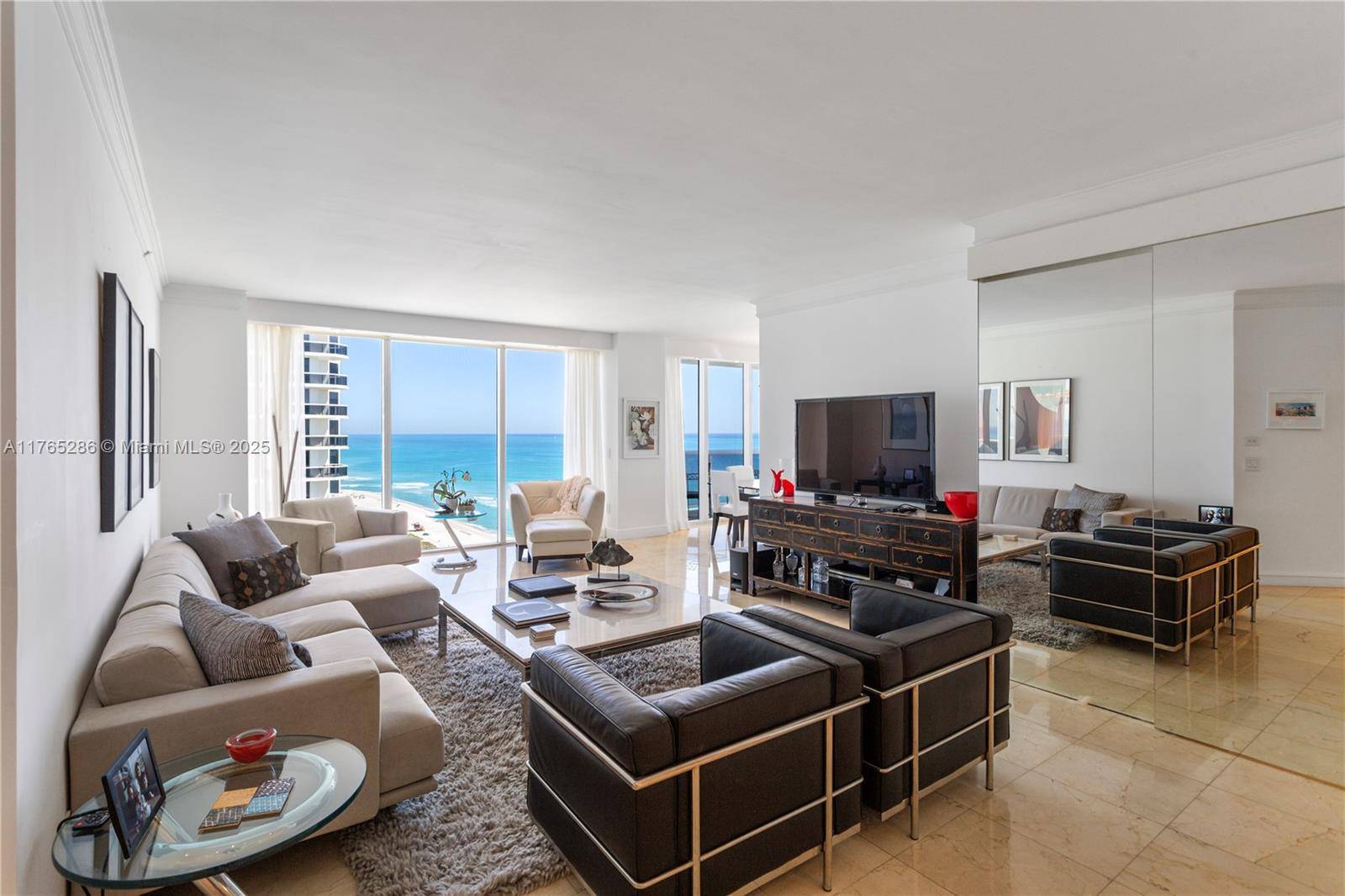 Miami Beach, FL 33140,4775 Collins Ave #2101