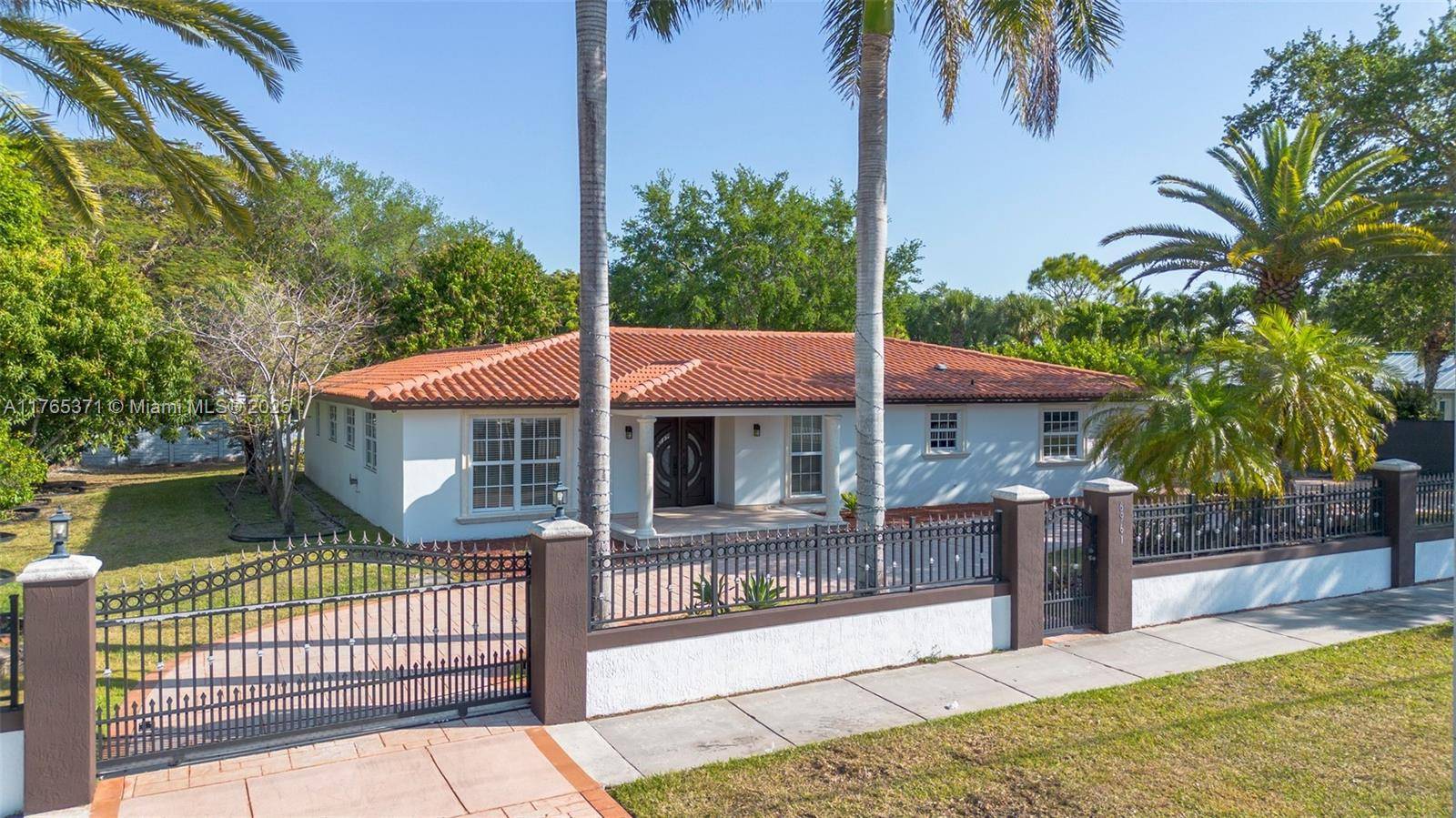 Palmetto Bay, FL 33157,6961 SW 152nd St