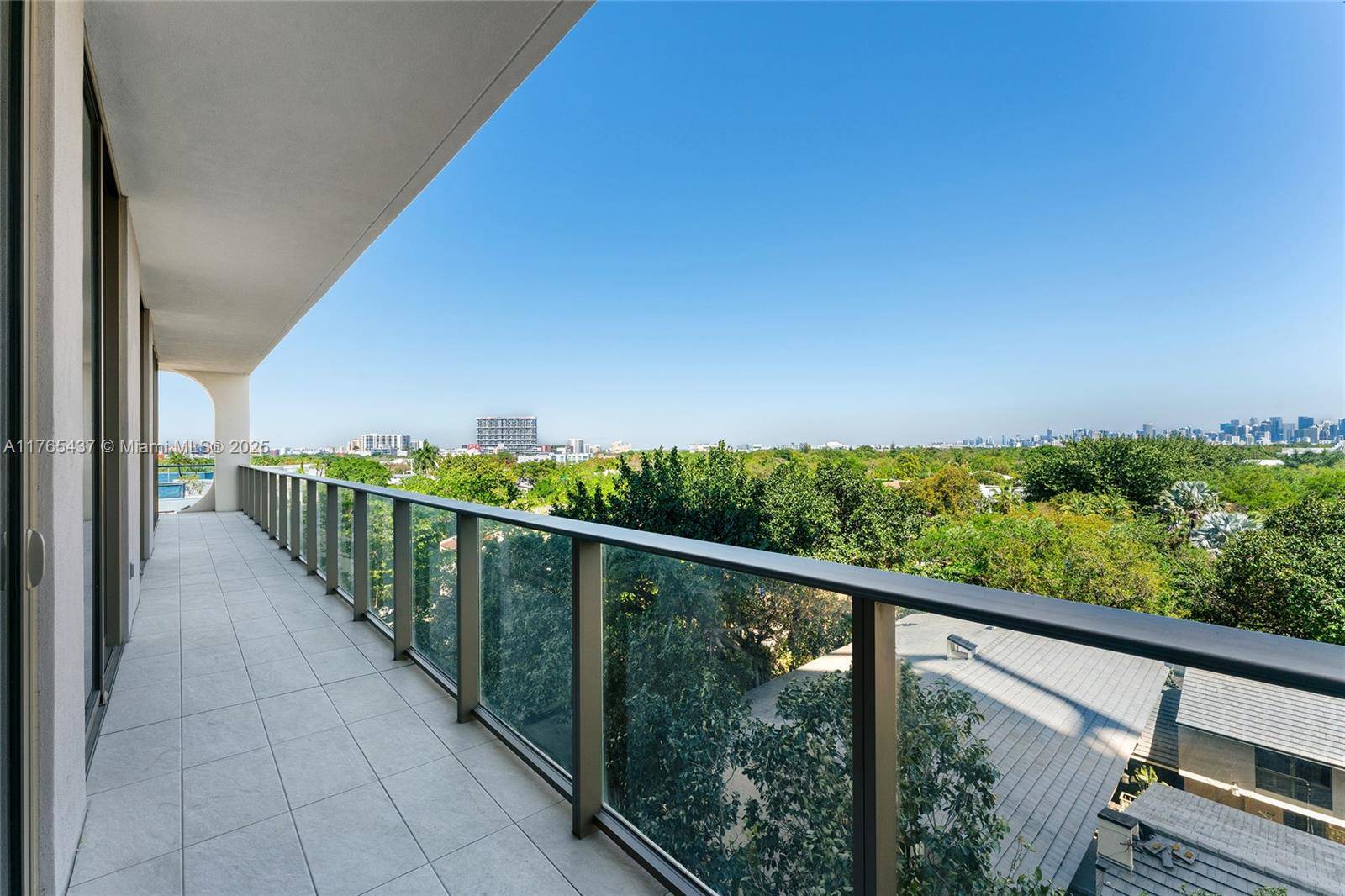 Coconut Grove, FL 33133,2678 Tigertail Ave #502