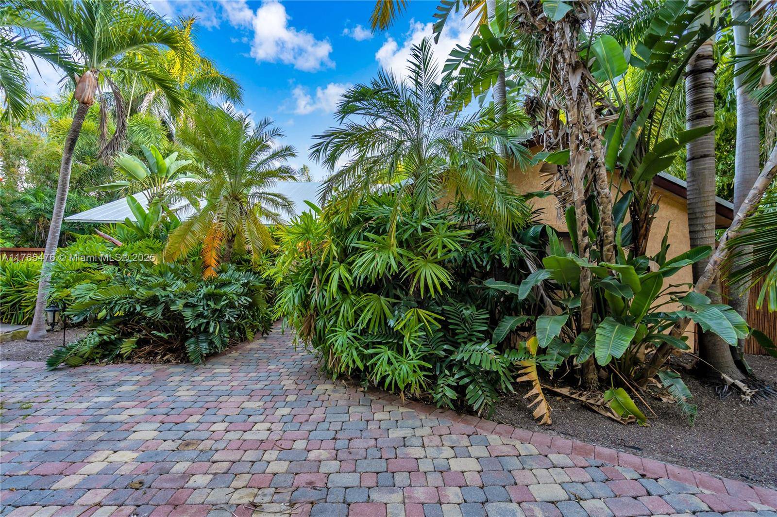 Key Largo, FL 33037,9 Bass Ave