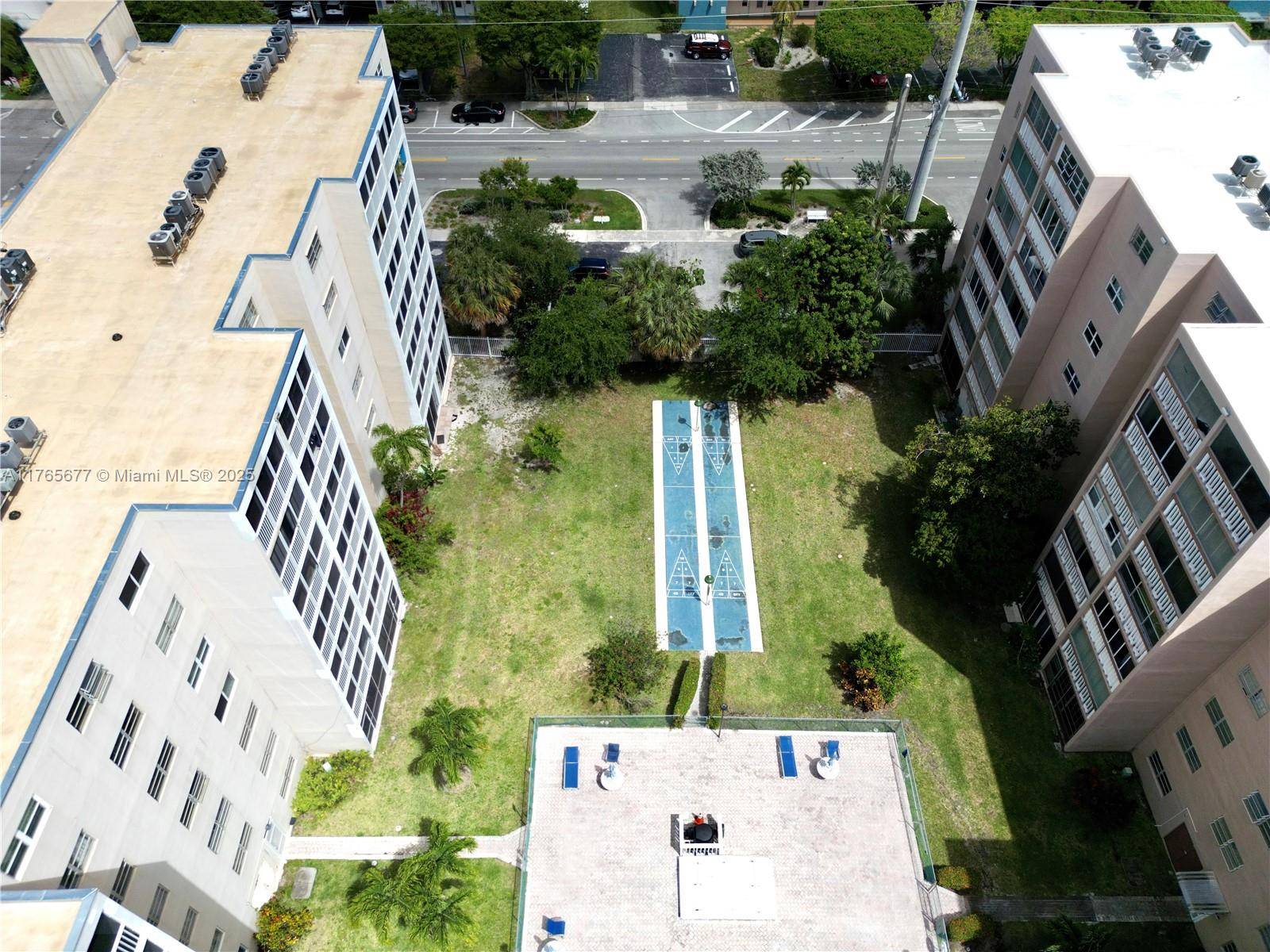 Hallandale Beach, FL 33009,320 NE 12 AVENUE #703