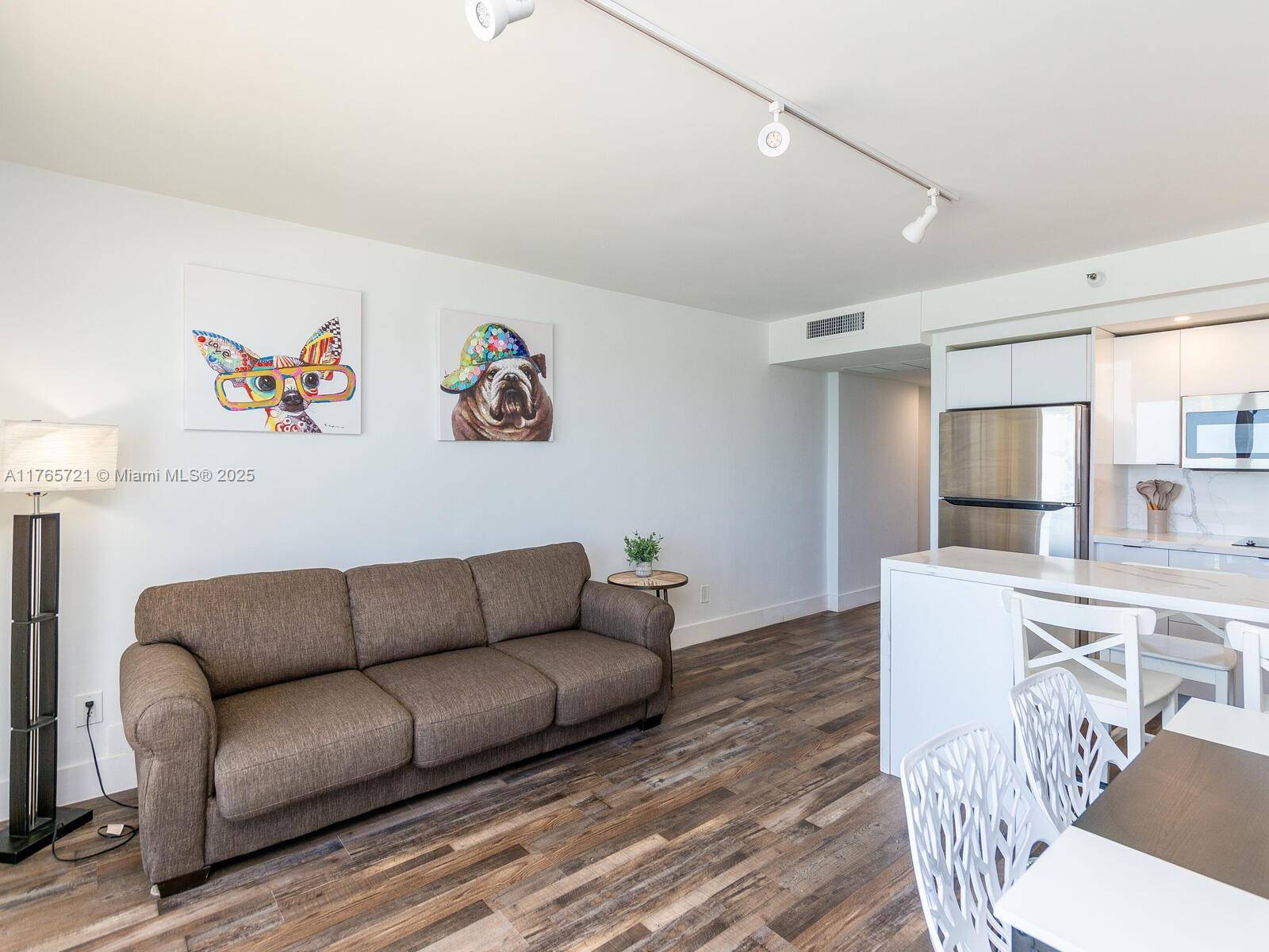 Sunny Isles Beach, FL 33160,19201 Collins Ave #716