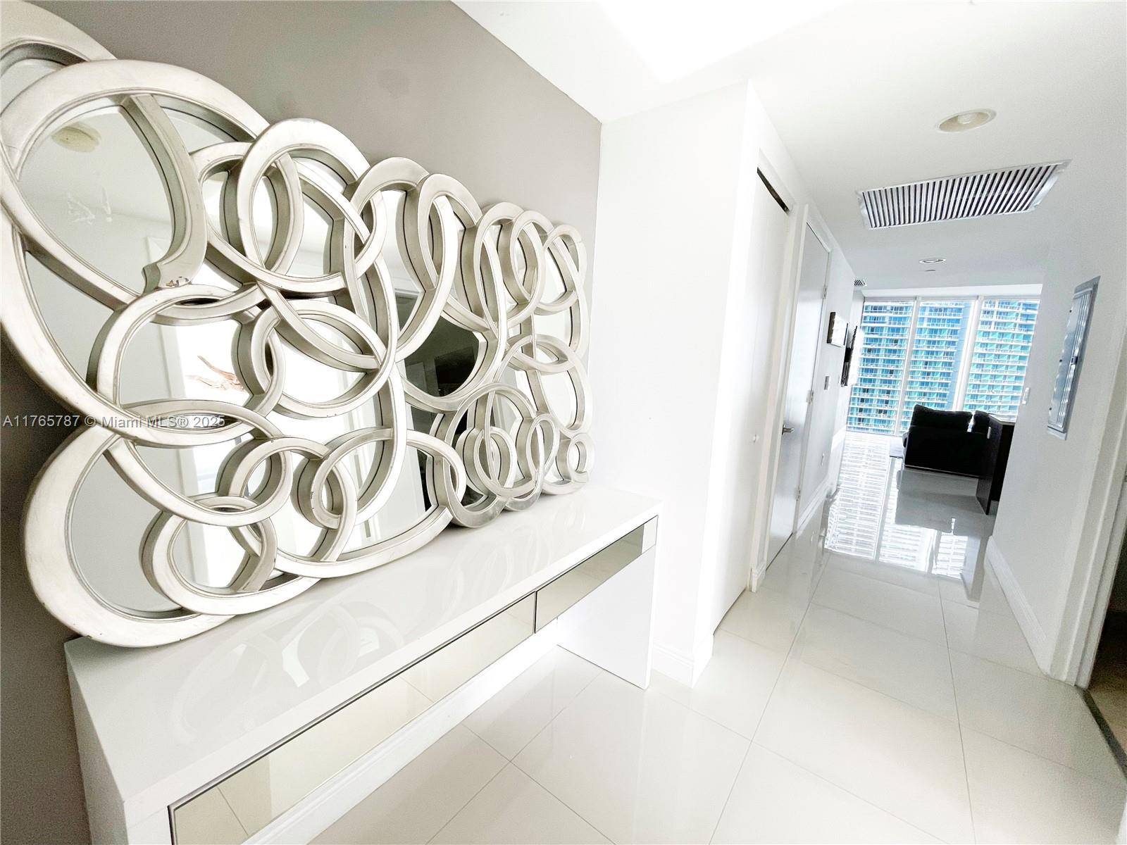 Miami, FL 33131,485 Brickell Ave #2602
