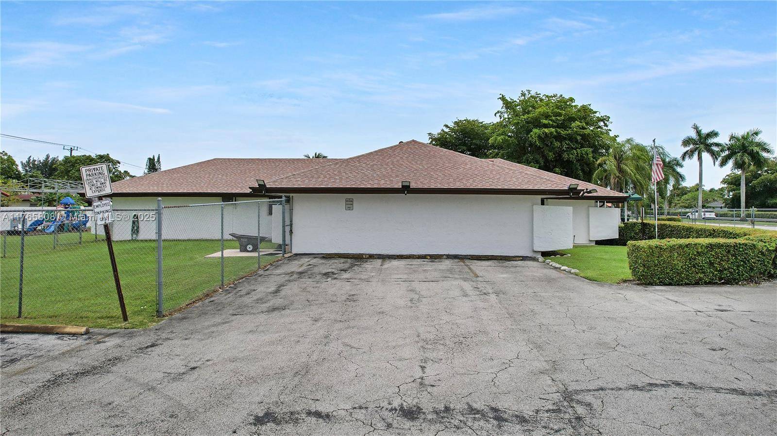 Miami, FL 33175,132 AVE SW BIRD RD