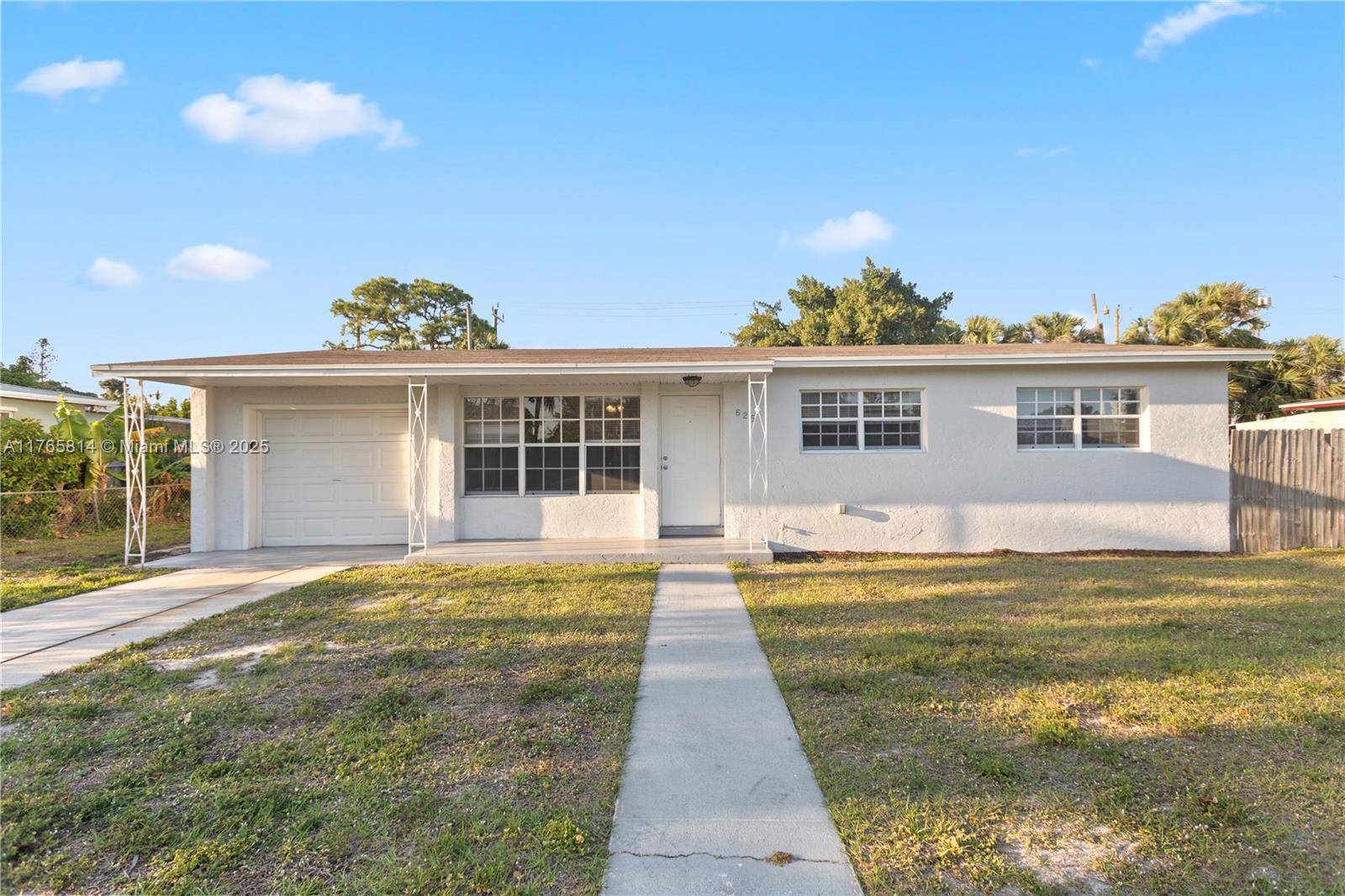 Lake Park, FL 33403,625 Foresteria Dr