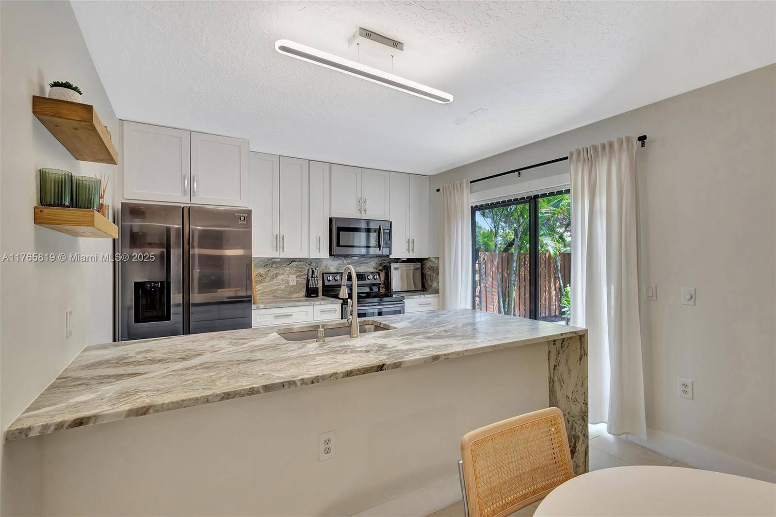 West Palm Beach, FL 33407,206 Charter Way #206