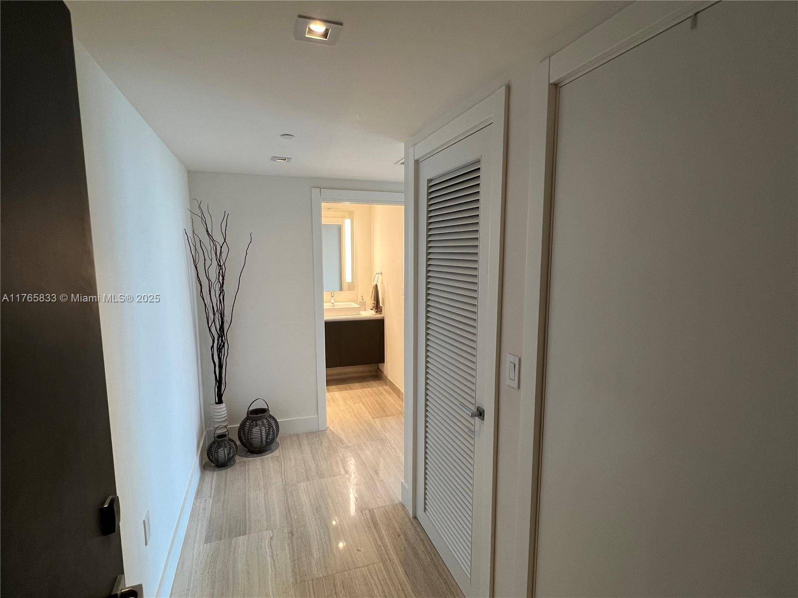 Miami, FL 33131,1451 Brickell Ave #2004