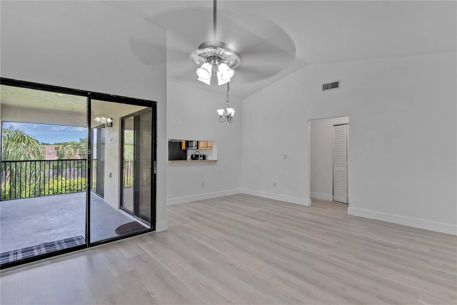 Homestead, FL 33034,1301 S Franklin Ave #1301L