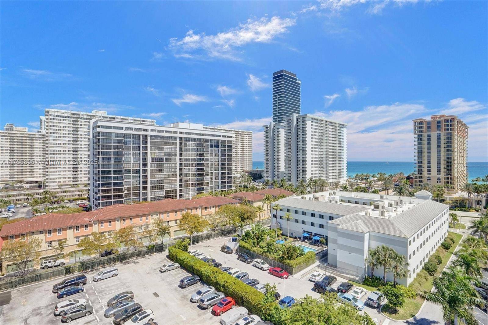 Hallandale Beach, FL 33009,3113 S Ocean Dr #1004