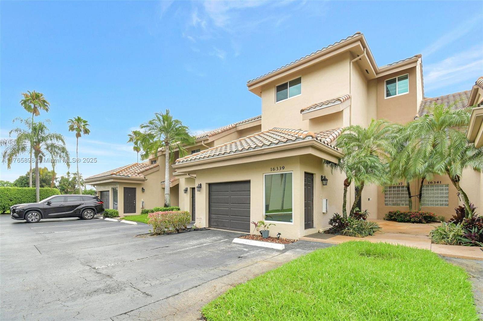 Weston, FL 33326,16339 Malibu Dr #22