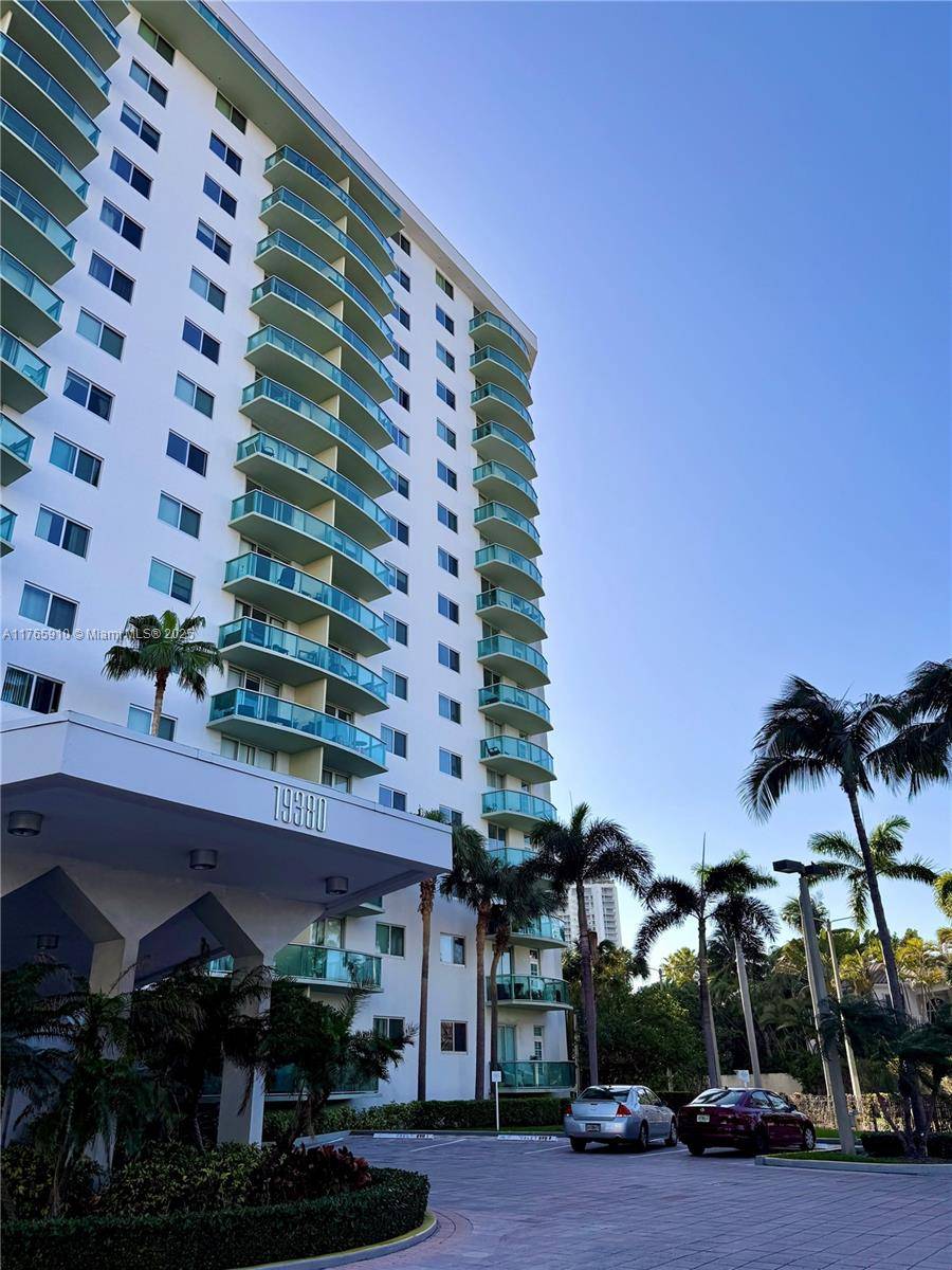 Sunny Isles Beach, FL 33160,19380 Collins Ave #410