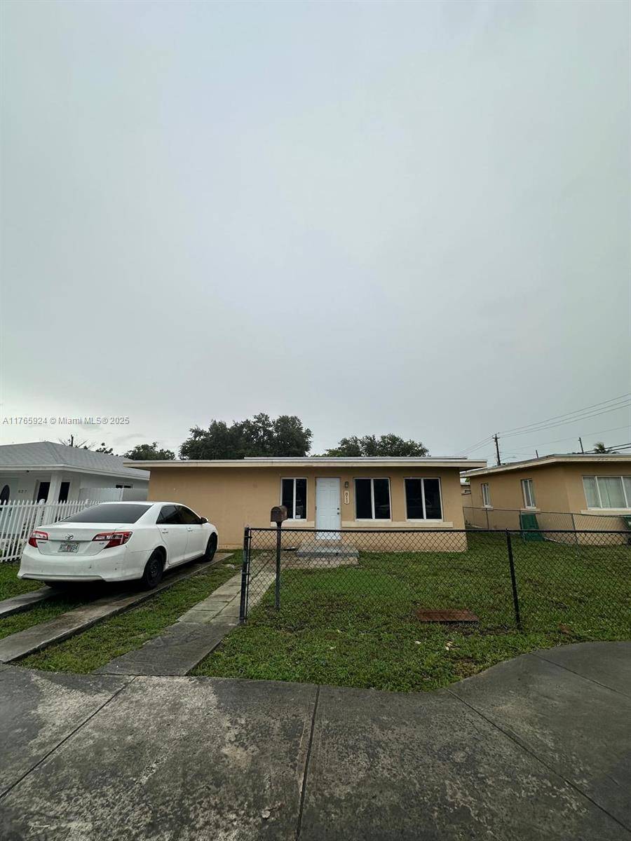 Miami, FL 33150,10150 NW 8th Ave #811