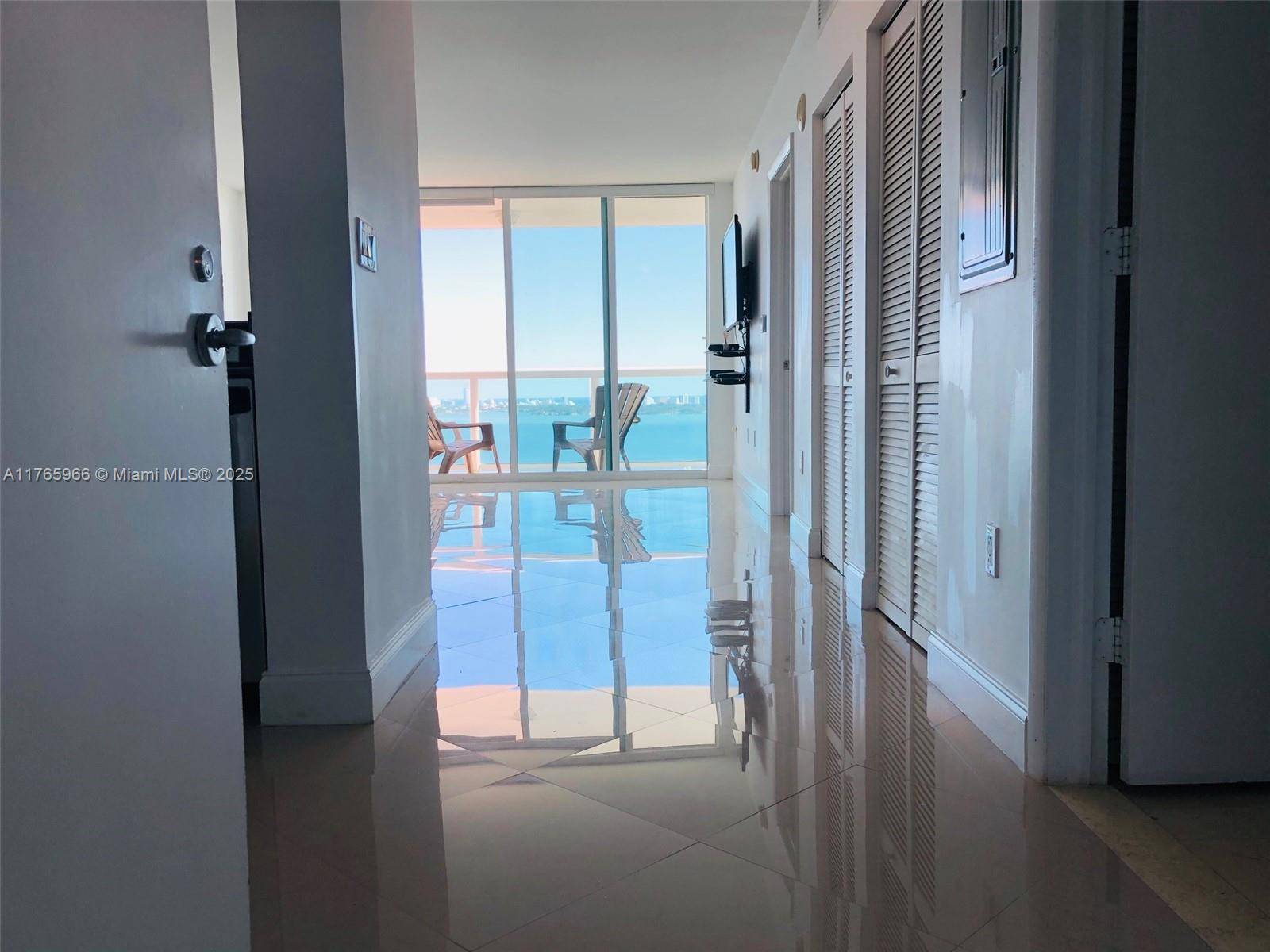 Miami, FL 33132,1800 N Bayshore Dr #3205