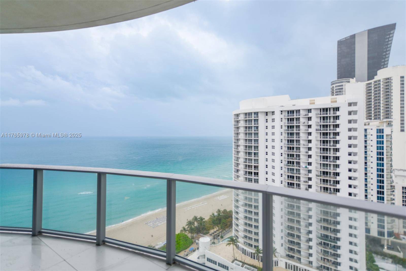 Sunny Isles Beach, FL 33160,17475 Collins Ave #1703