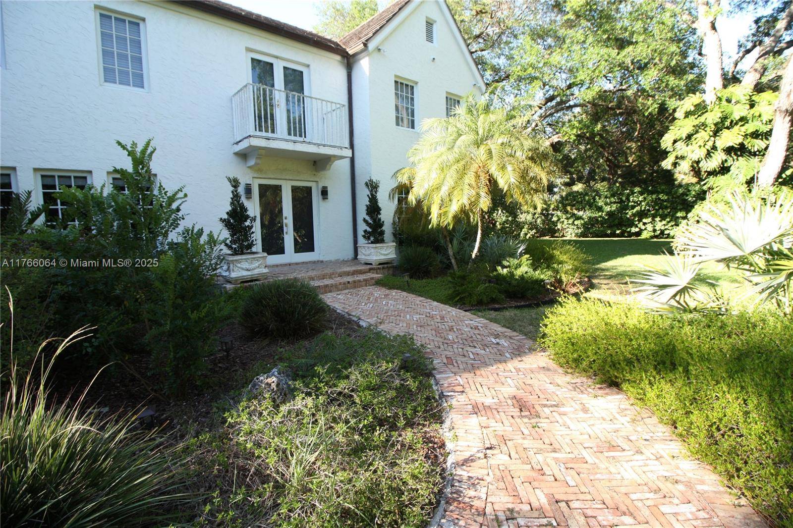 Coral Gables, FL 33146,6750 Granada Blvd