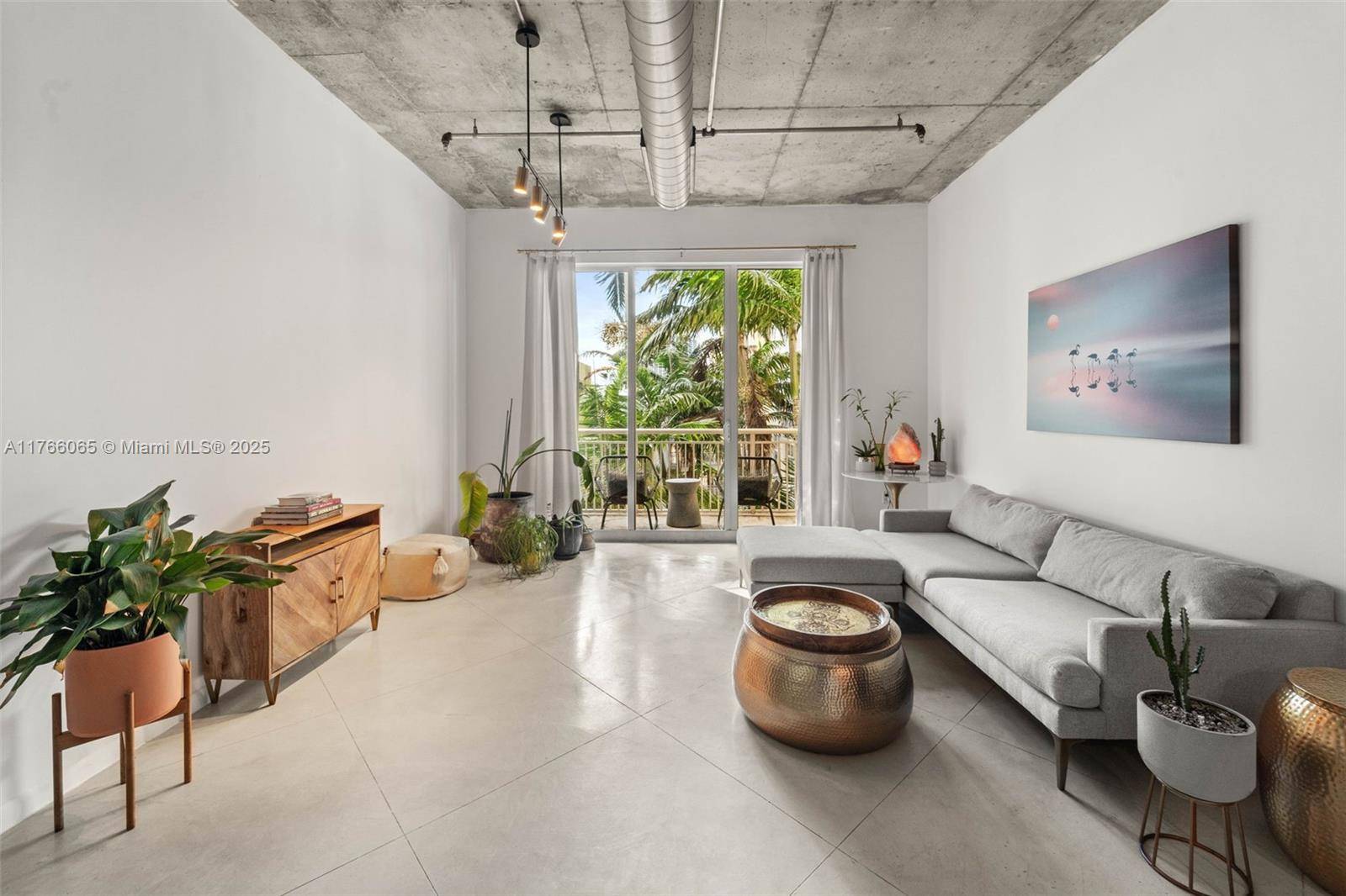 Miami, FL 33137,2001 Biscayne Blvd #2409