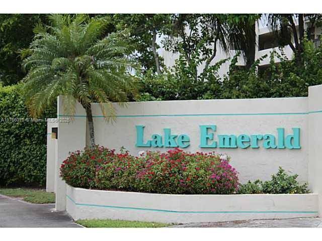 Oakland Park, FL 33309,109 Lake Emerald Dr #304