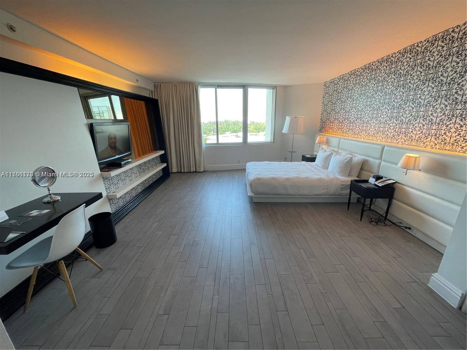 Miami Beach, FL 33139,1100 West Ave #807