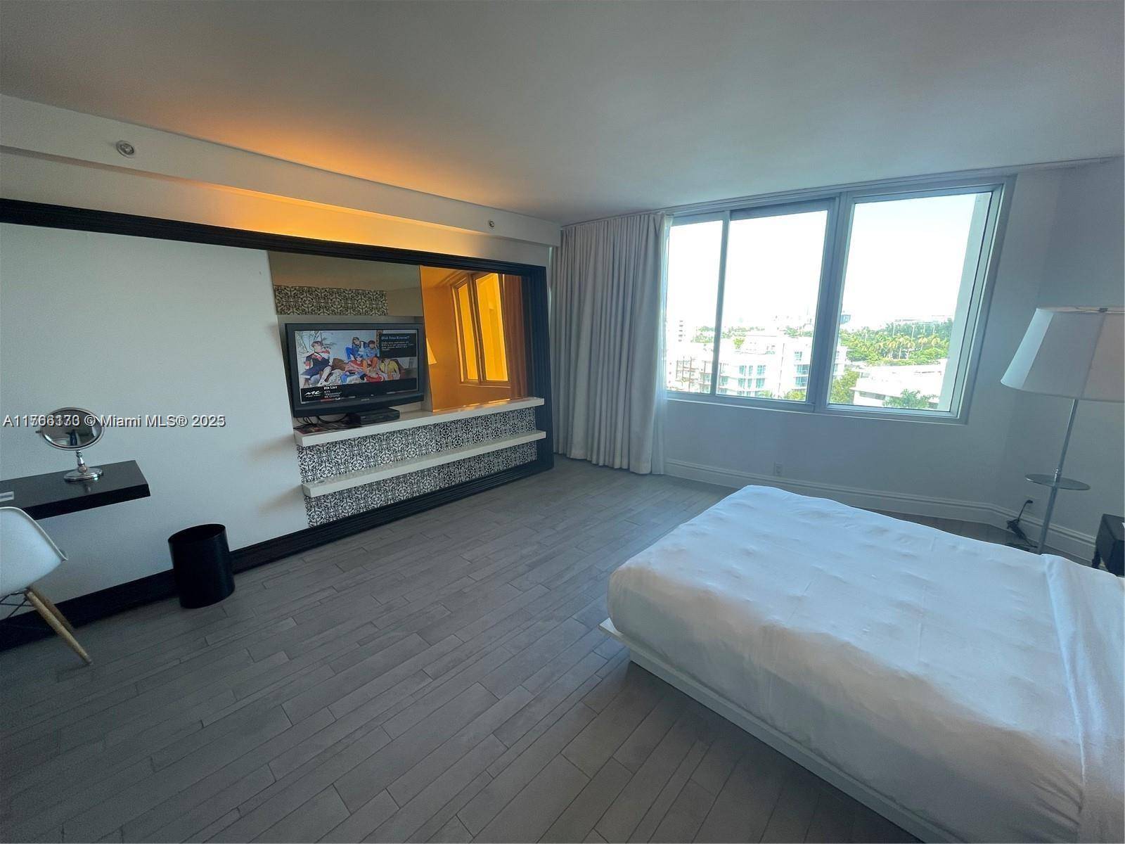 Miami Beach, FL 33139,1100 West Ave #807