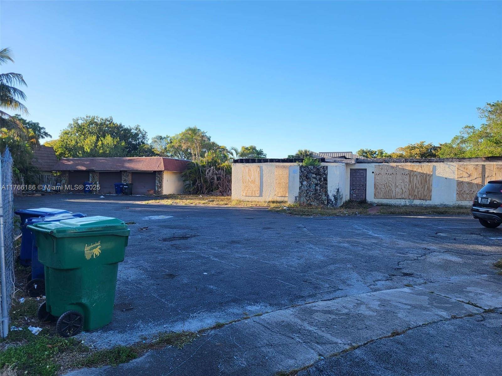 Lauderhill, FL 33313,2031 NW 59th Way