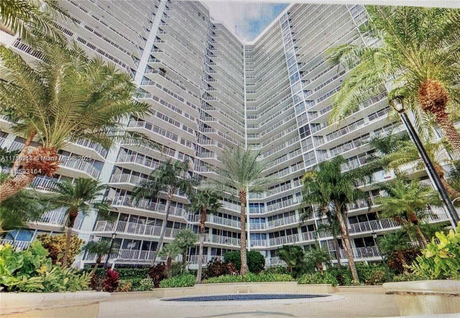 North Bay Village, FL 33141,7601 E Treasure Dr #1518