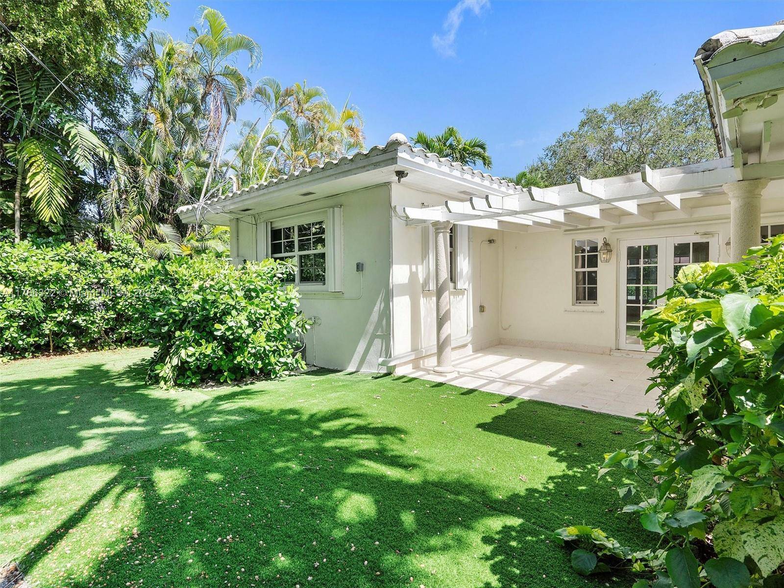 Coral Gables, FL 33146,731 Sistina AV #0