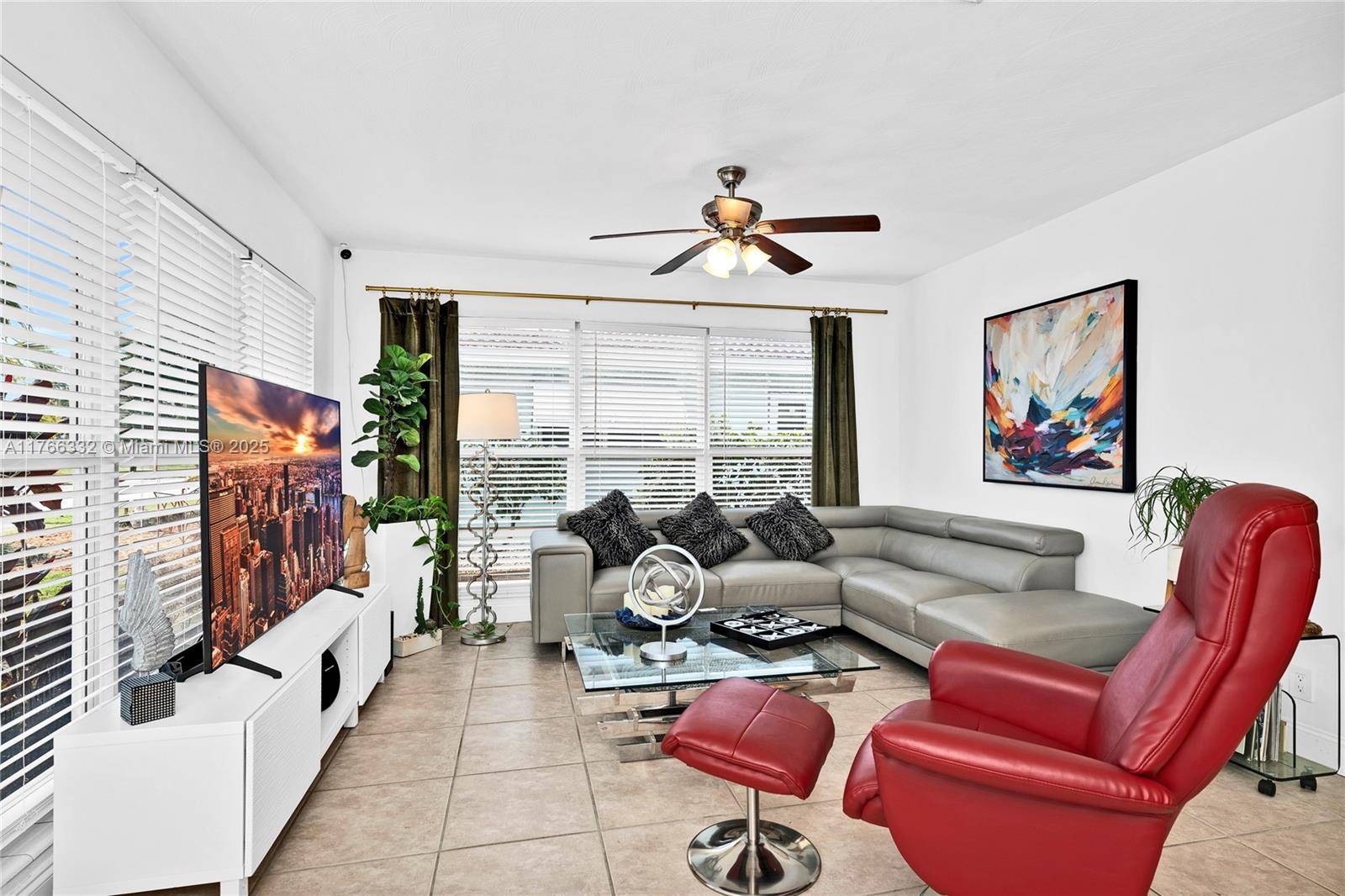 Oakland Park, FL 33334,3449 NE 17th Way