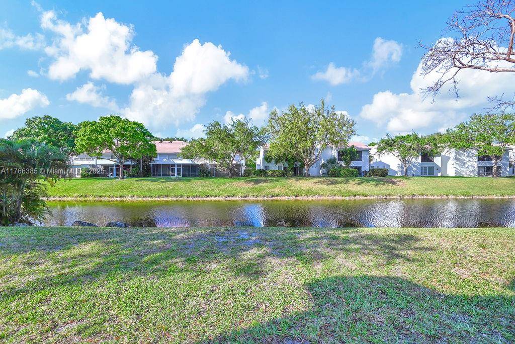 Boca Raton, FL 33433,6157 Old Court Rd #226