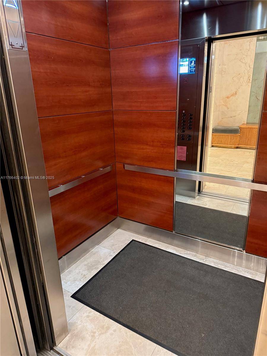 Miami Beach, FL 33140,5750 Collins Ave #11D