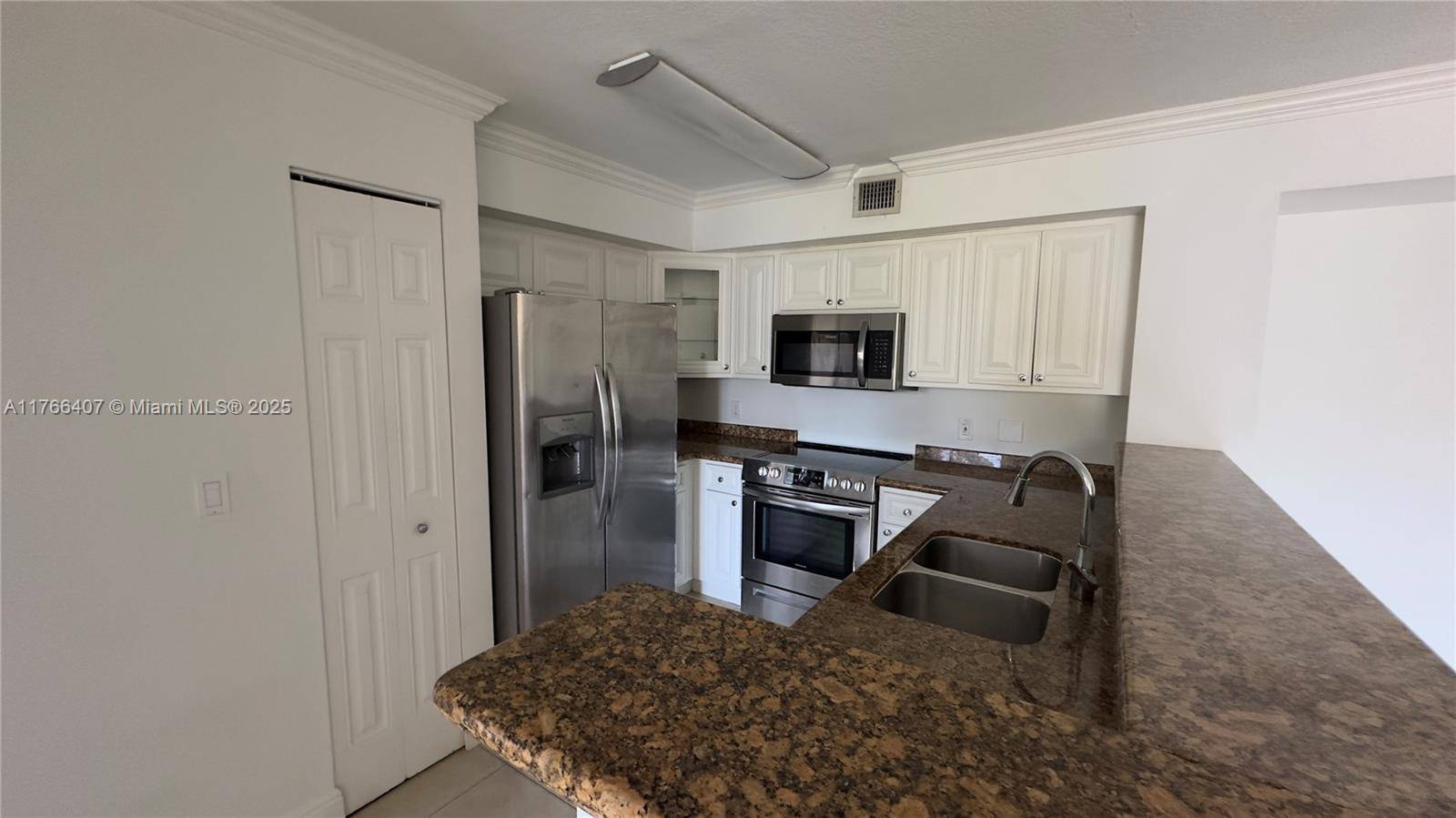 Miramar, FL 33025,12166 Saint Andrews Pl #106