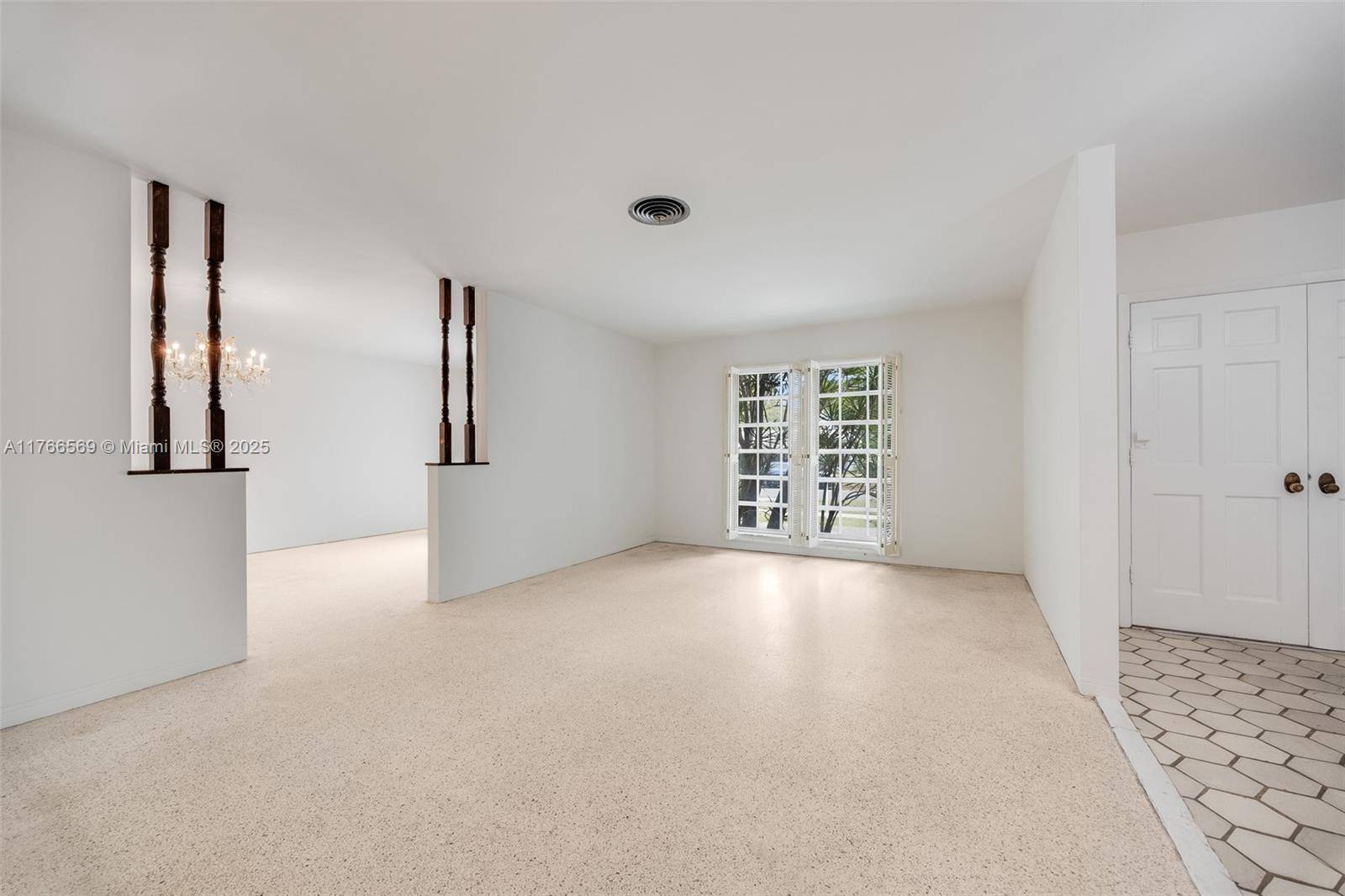 Coral Gables, FL 33146,5530 Sardinia St