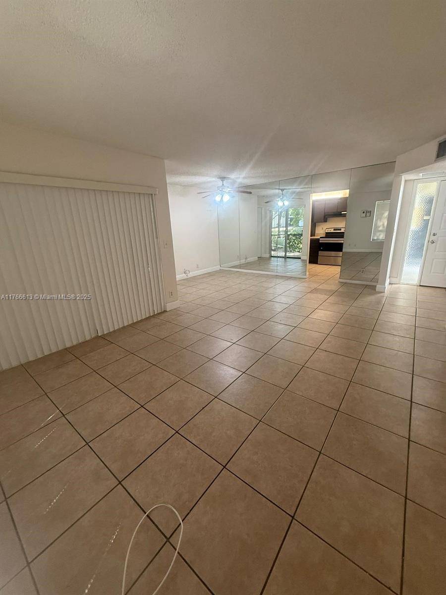 Coconut Creek, FL 33063,3439 Cocoplum Cir #3420