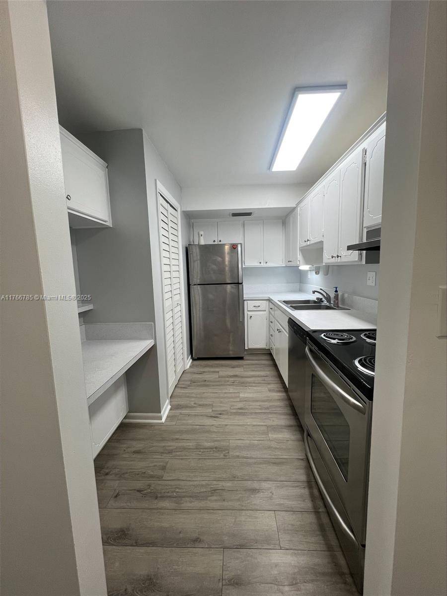 Fort Lauderdale, FL 33334,5951 NE 14th Ln #306N