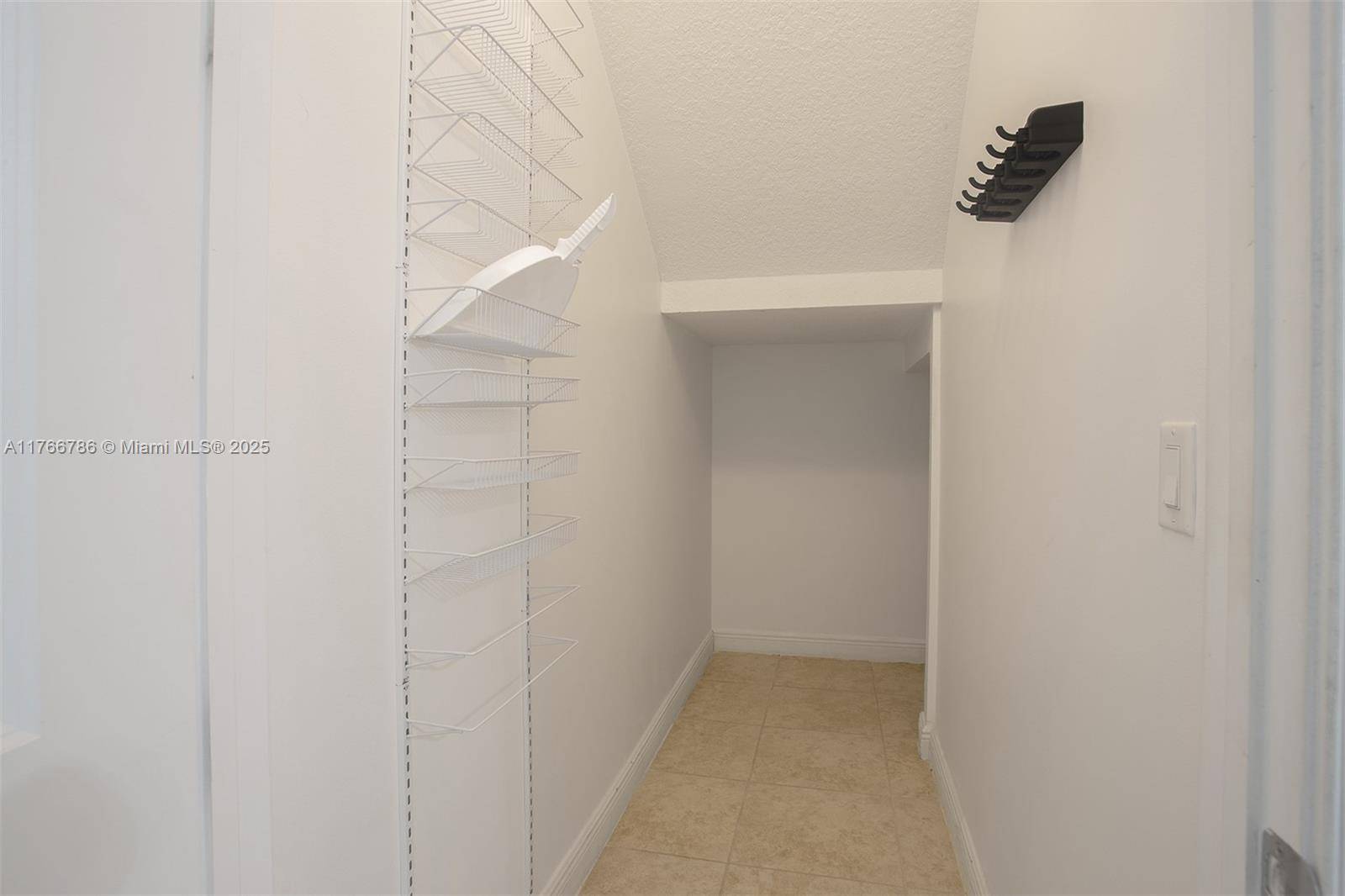 Pembroke Pines, FL 33028,Address not disclosed