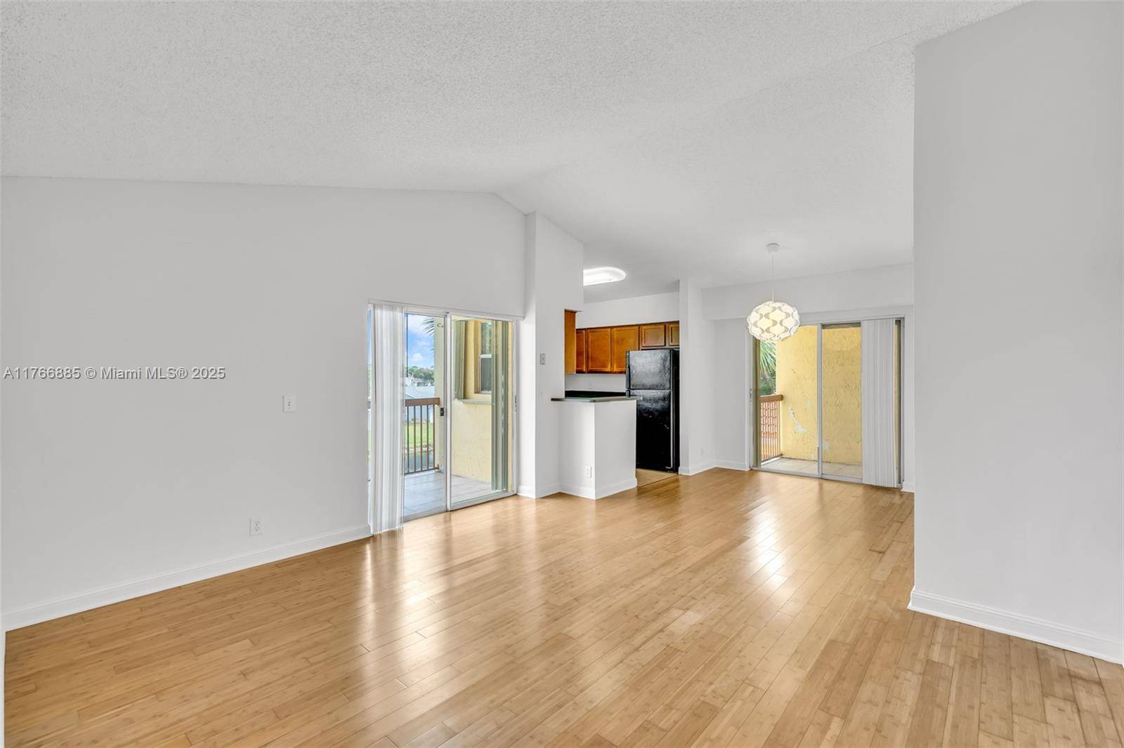 Tamarac, FL 33321,7650 Westwood Dr #531