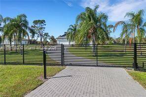 Naples, FL 34117,653 SW 23rd st