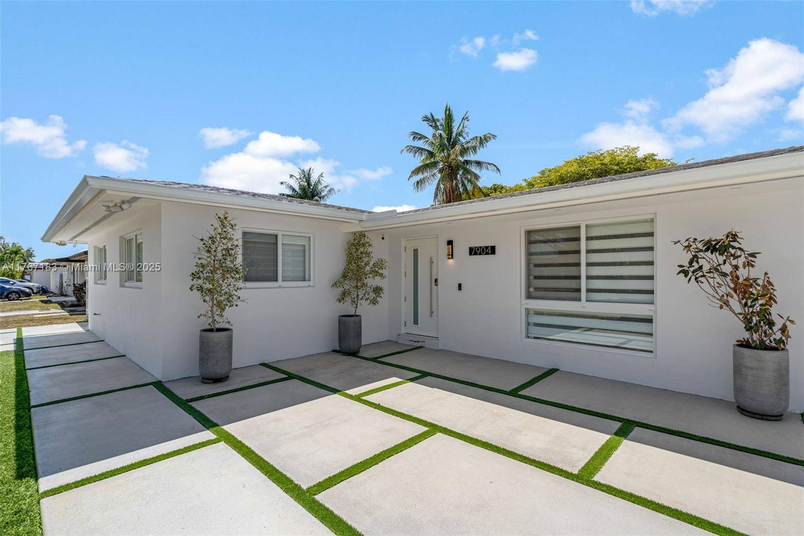 Miami, FL 33183,7904 SW 146th Ct