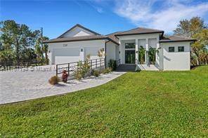 Naples, FL 34117,739 SW 23rd st