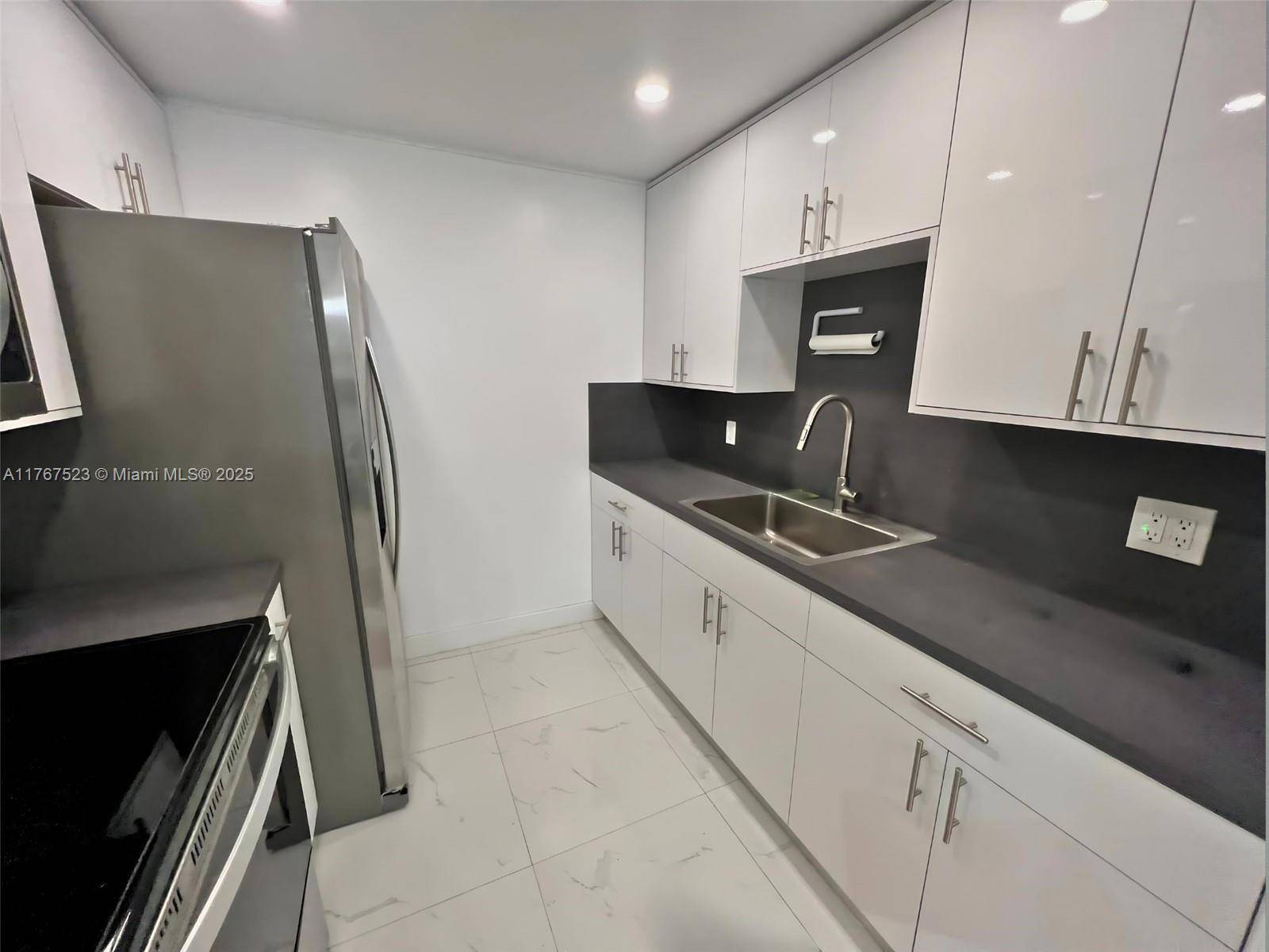 Pembroke Pines, FL 33027,200 SW 132nd Way #203L